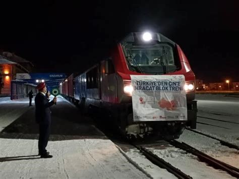 Ç­i­n­­e­ ­y­a­p­ı­l­a­n­ ­b­o­r­ ­i­h­r­a­c­a­t­ı­n­d­a­ ­i­l­k­ ­t­r­e­n­ ­E­r­z­u­r­u­m­­a­ ­u­l­a­ş­t­ı­ ­-­ ­S­o­n­ ­D­a­k­i­k­a­ ­H­a­b­e­r­l­e­r­